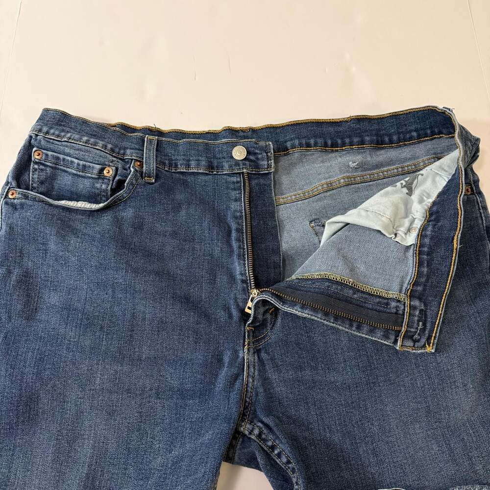 Levi's 502 Regular Taper Cut-Off Raw Hem Denim Shorts Size W40 - Picture 6 of 15